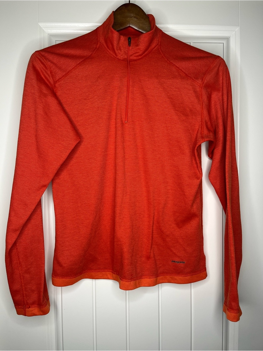 Patagonia Womens Capilene Baselayer Size Medium Orange 1/4 Zip Thermal Gorpcore
